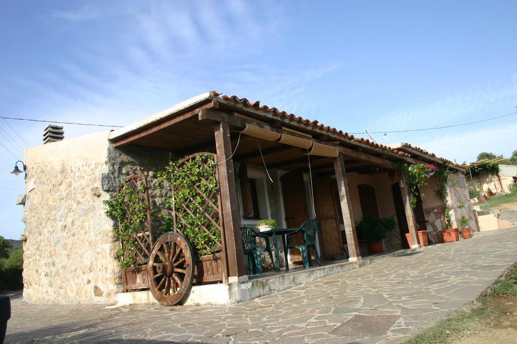 Agriturismo B&B Domo De Resteblas Беркида Екстериор снимка